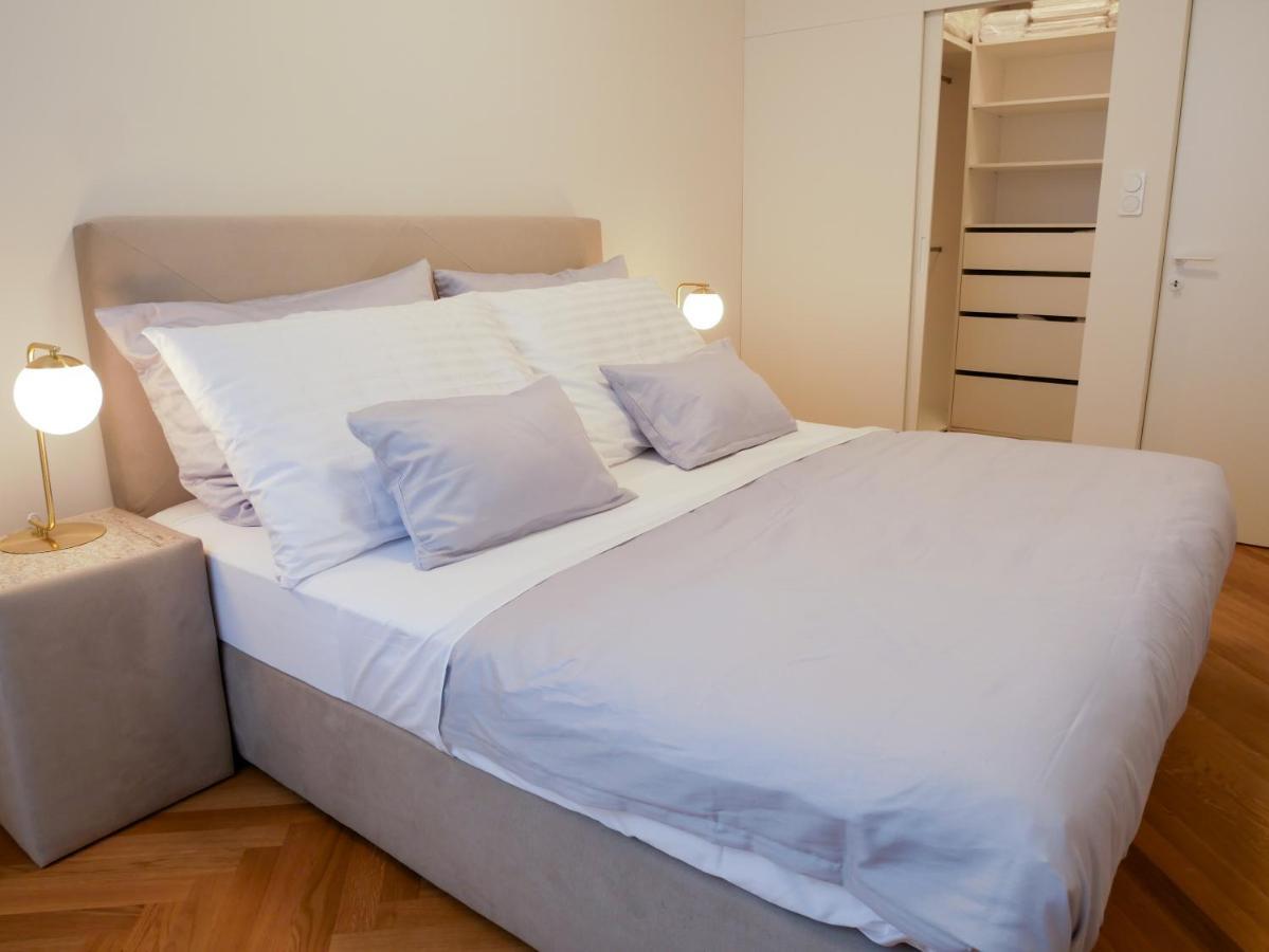 Laurinska 1 Apartments Bratislava Luaran gambar