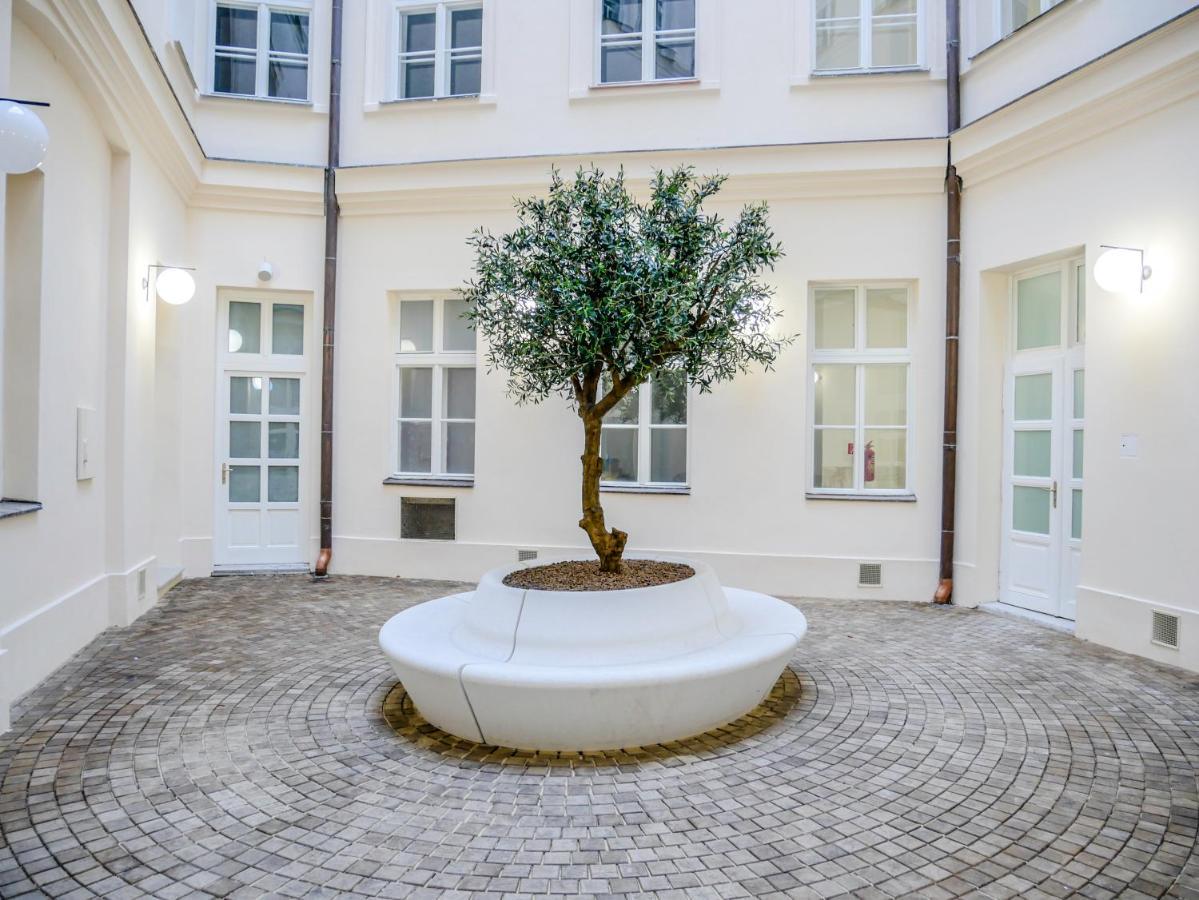 Laurinska 1 Apartments Bratislava Luaran gambar