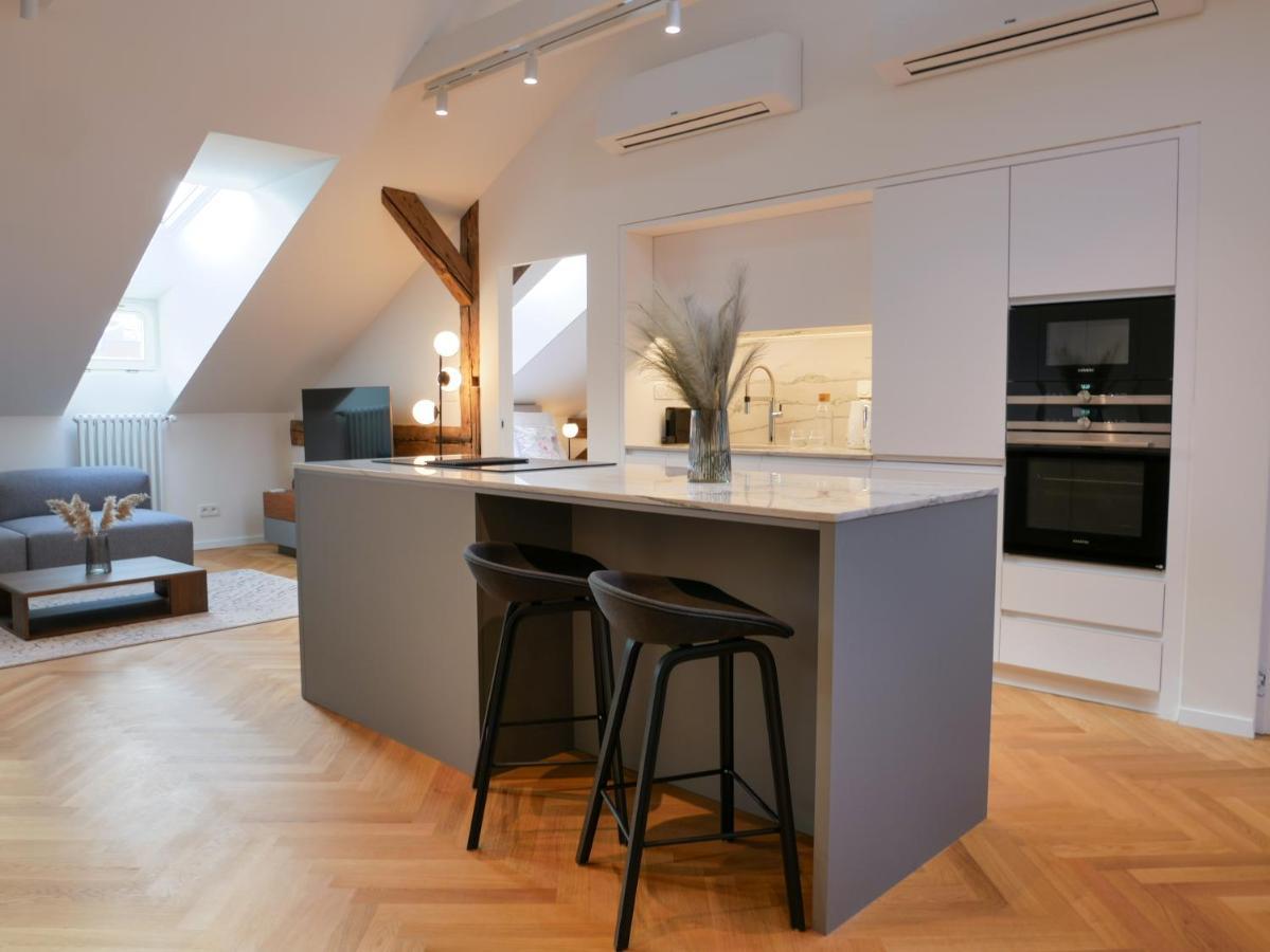 Laurinska 1 Apartments Bratislava Luaran gambar