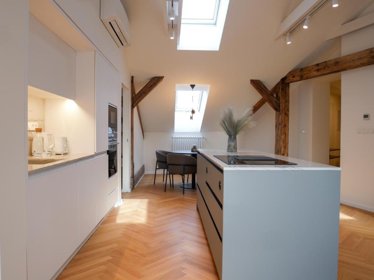 Laurinska 1 Apartments Bratislava Luaran gambar